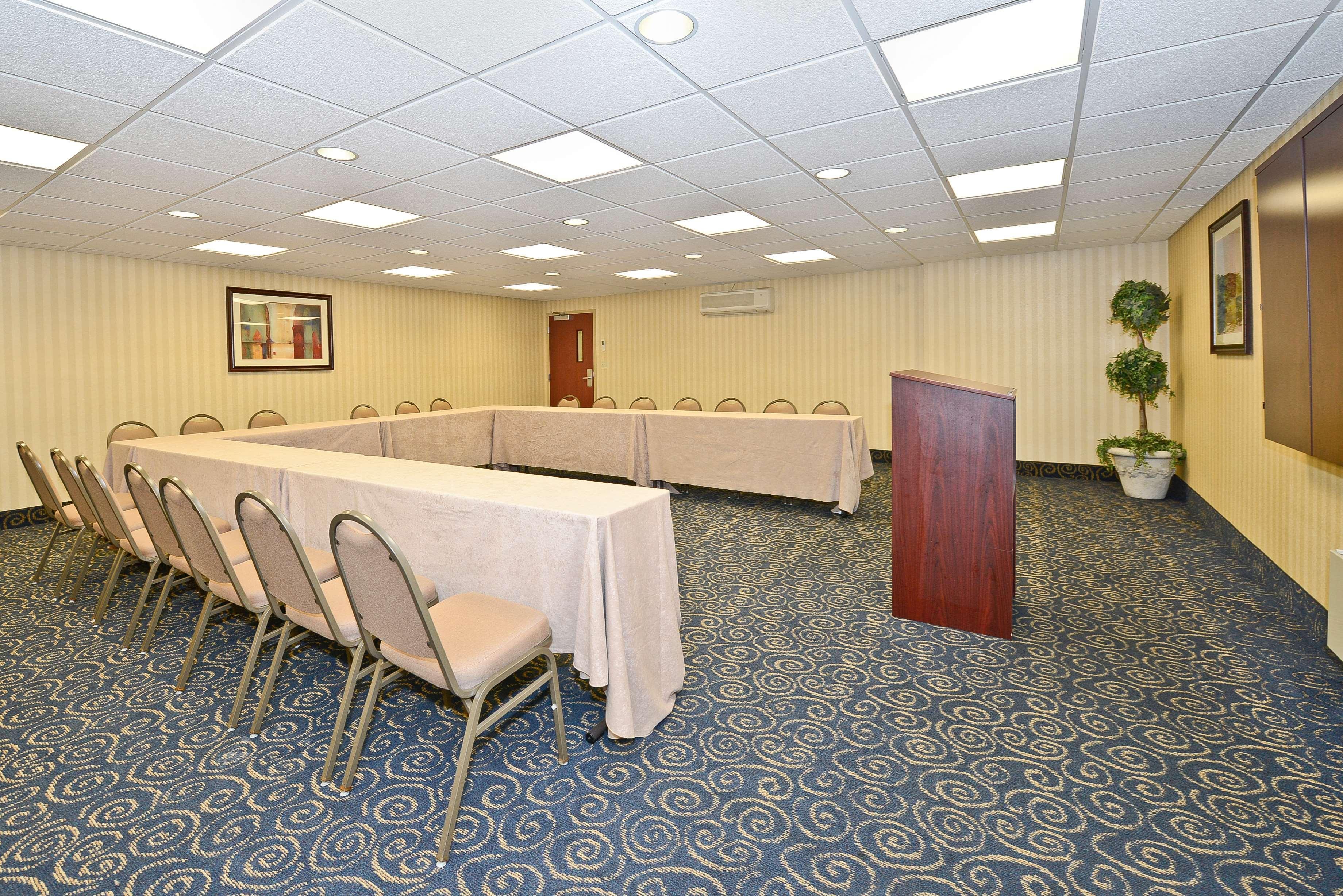 Holiday Inn Express & Suites - Williamstown - Glassboro By Ihg Exterior foto