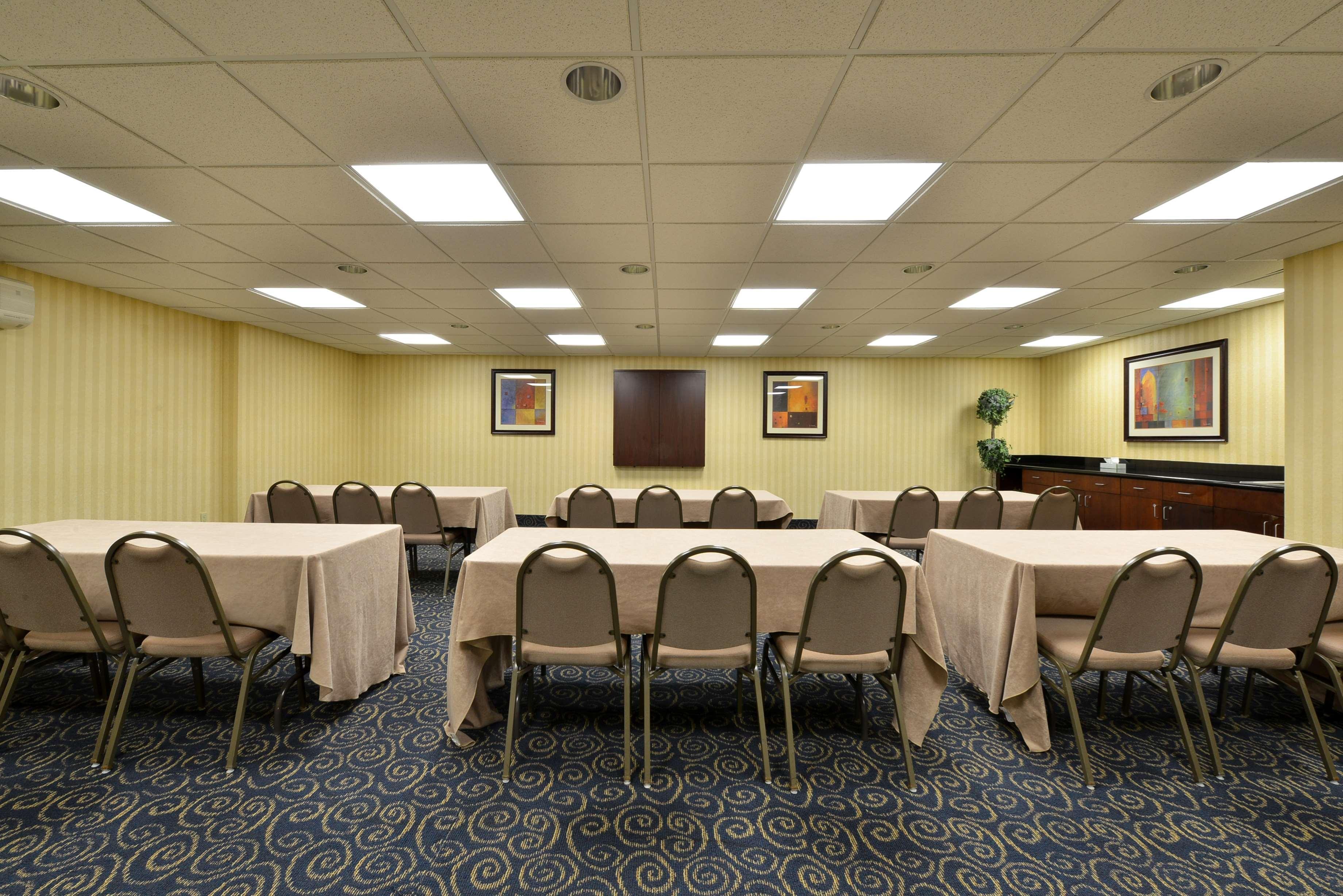 Holiday Inn Express & Suites - Williamstown - Glassboro By Ihg Exterior foto